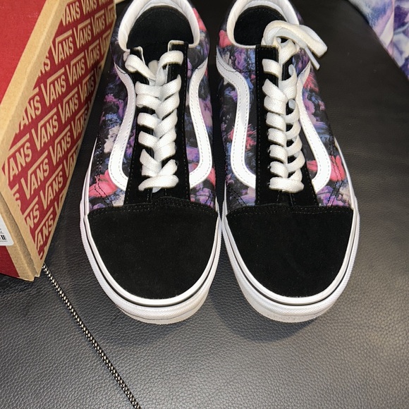 👟 SOLD👟Vans Old Skool Warped Floral Skate Shoes - Picture 2 of 8